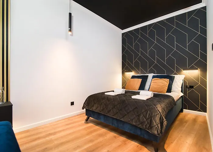 Black Pearl Apartment Starowka